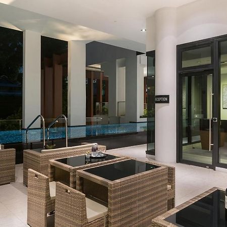 Momentus Serviced Residences Novena Singapore Buitenkant foto