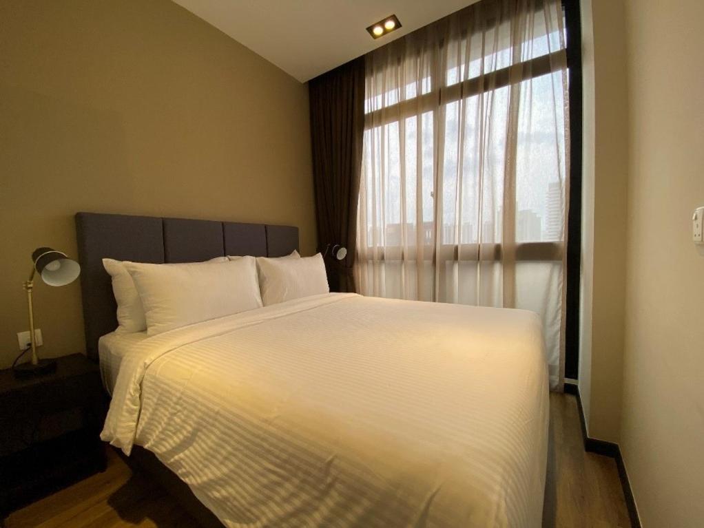Momentus Serviced Residences Novena Singapore Buitenkant foto