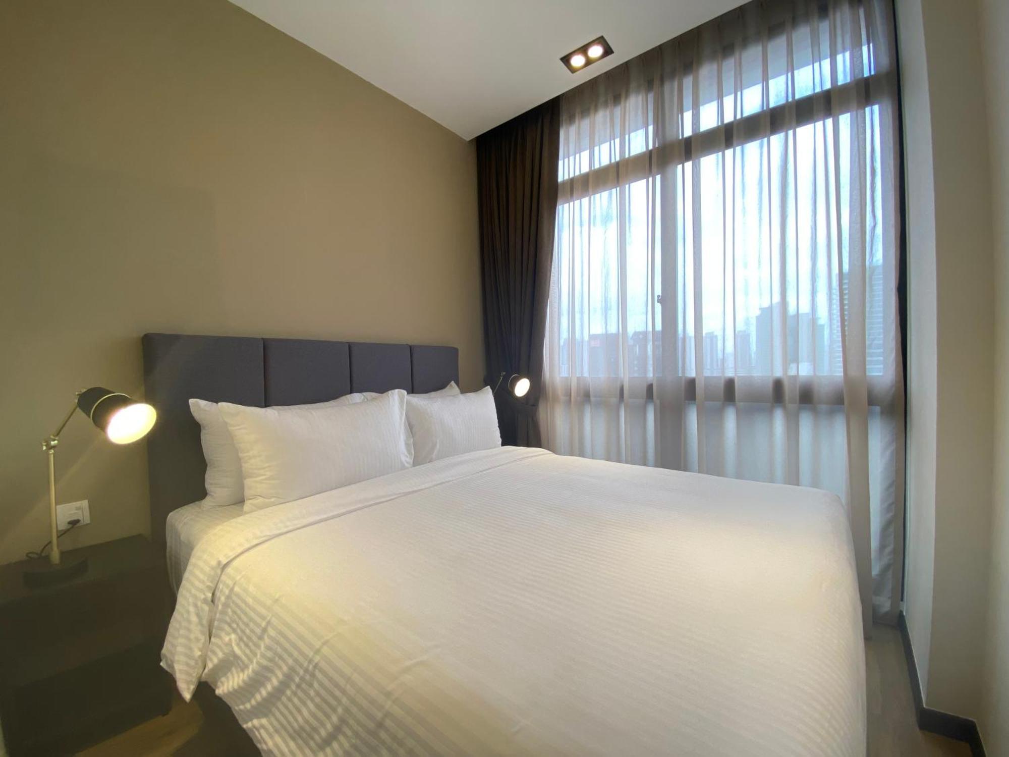 Momentus Serviced Residences Novena Singapore Buitenkant foto