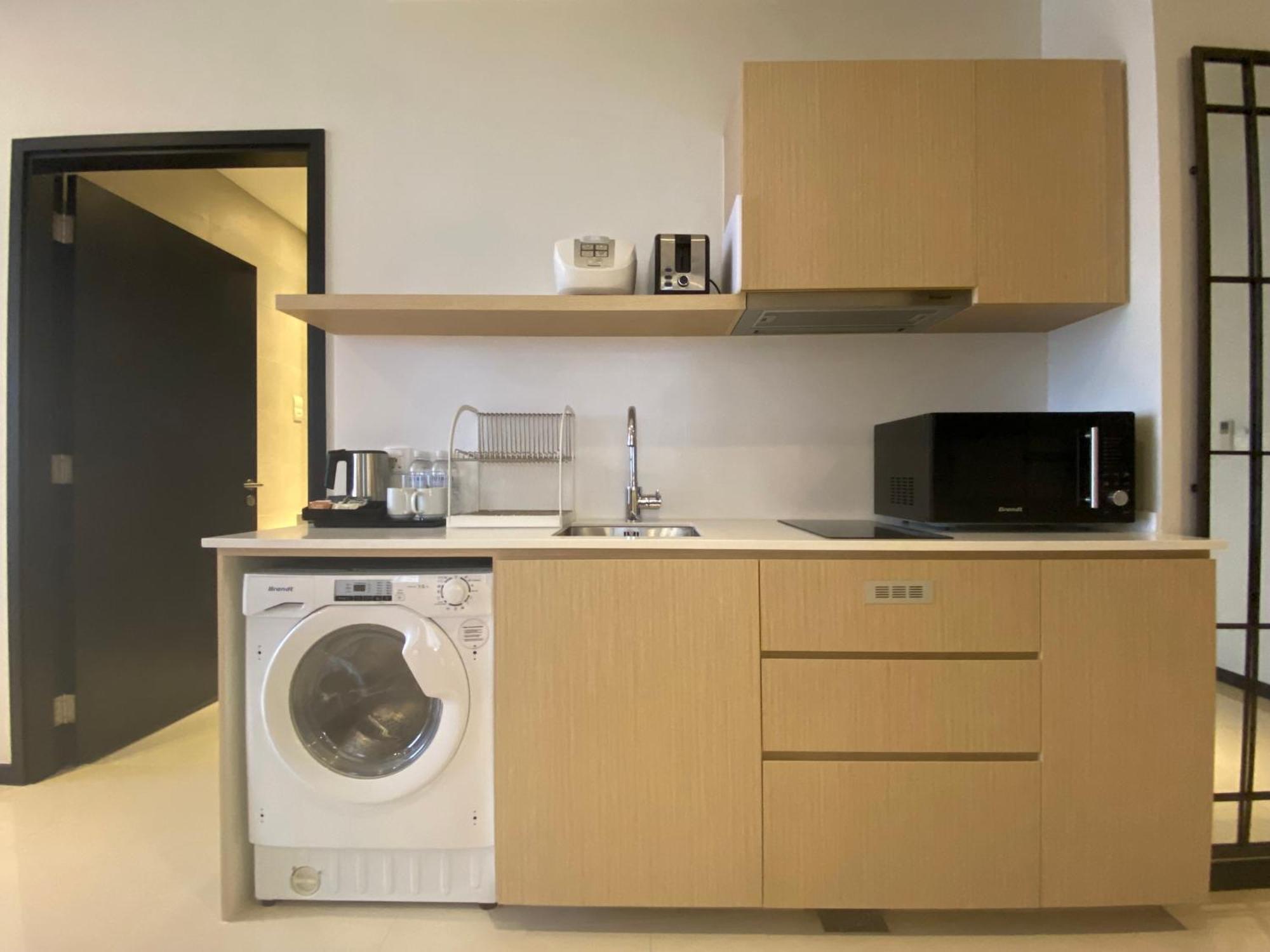 Momentus Serviced Residences Novena Singapore Buitenkant foto