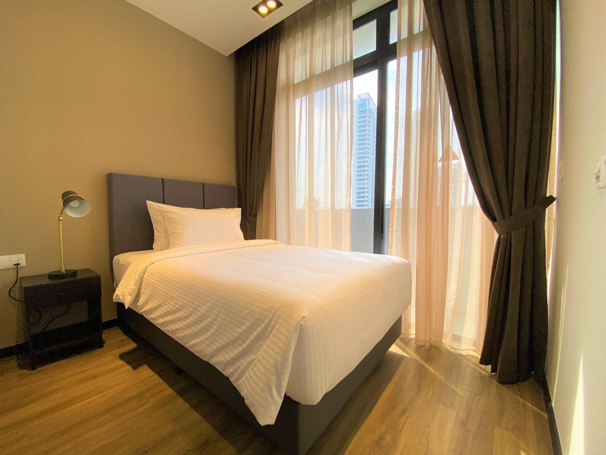 Momentus Serviced Residences Novena Singapore Buitenkant foto