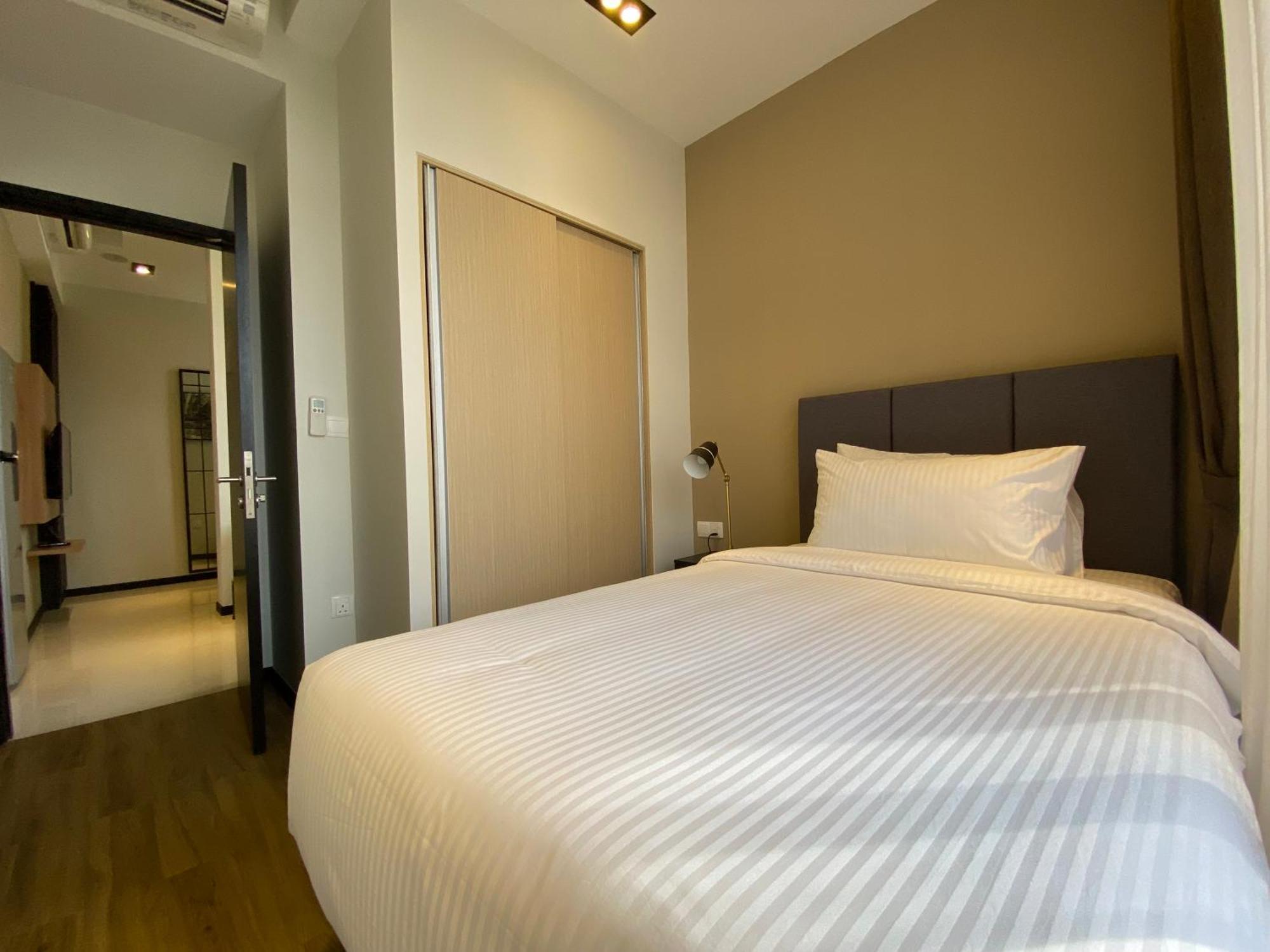 Momentus Serviced Residences Novena Singapore Buitenkant foto