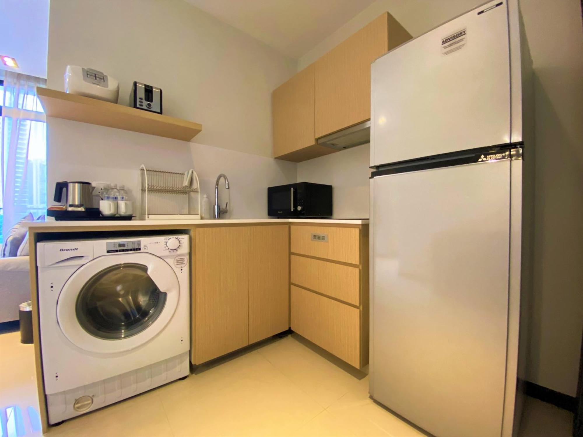 Momentus Serviced Residences Novena Singapore Buitenkant foto