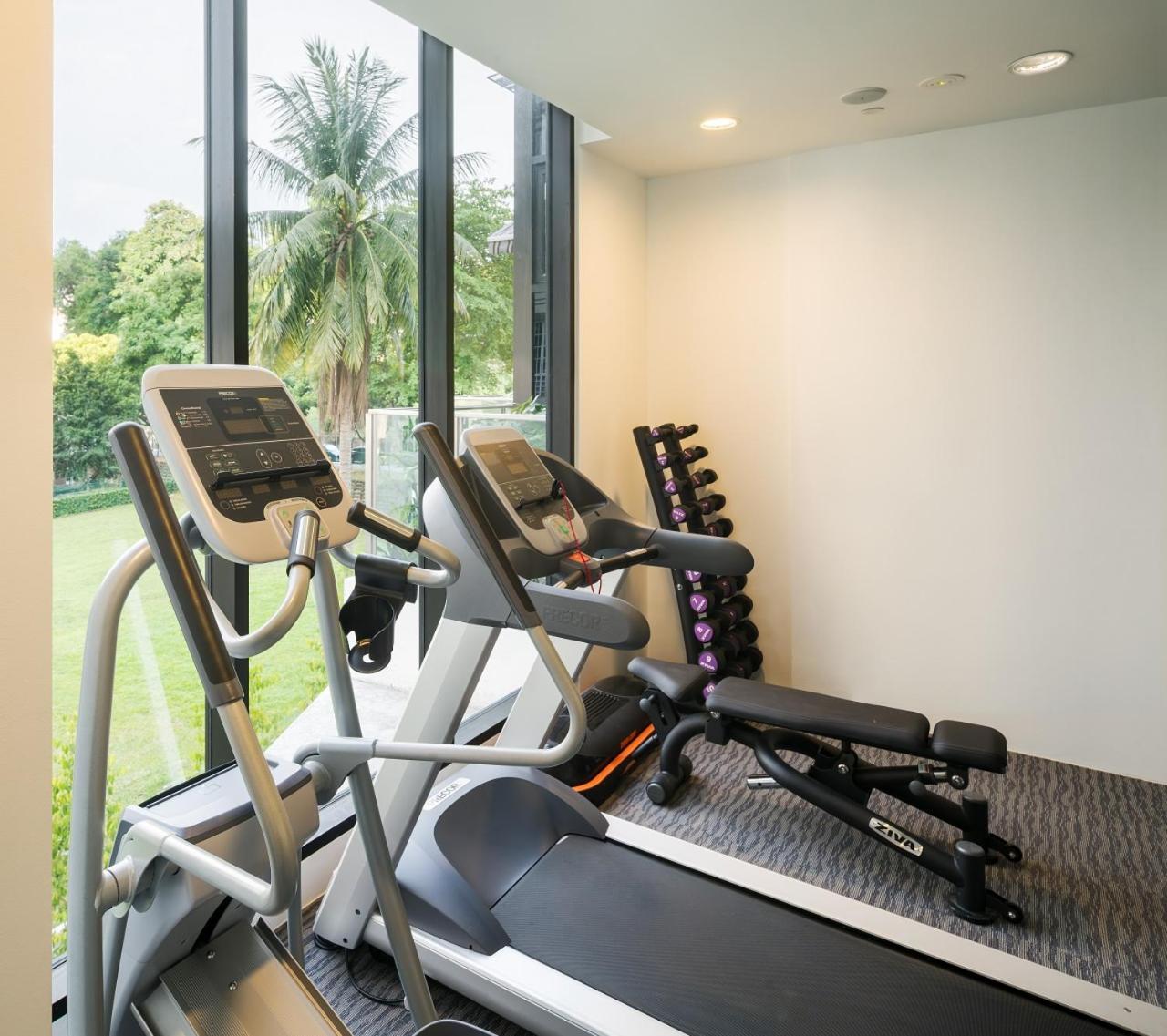 Momentus Serviced Residences Novena Singapore Buitenkant foto